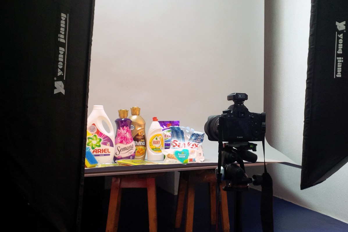 Продуктова фотография на перилни и почистващи препарати